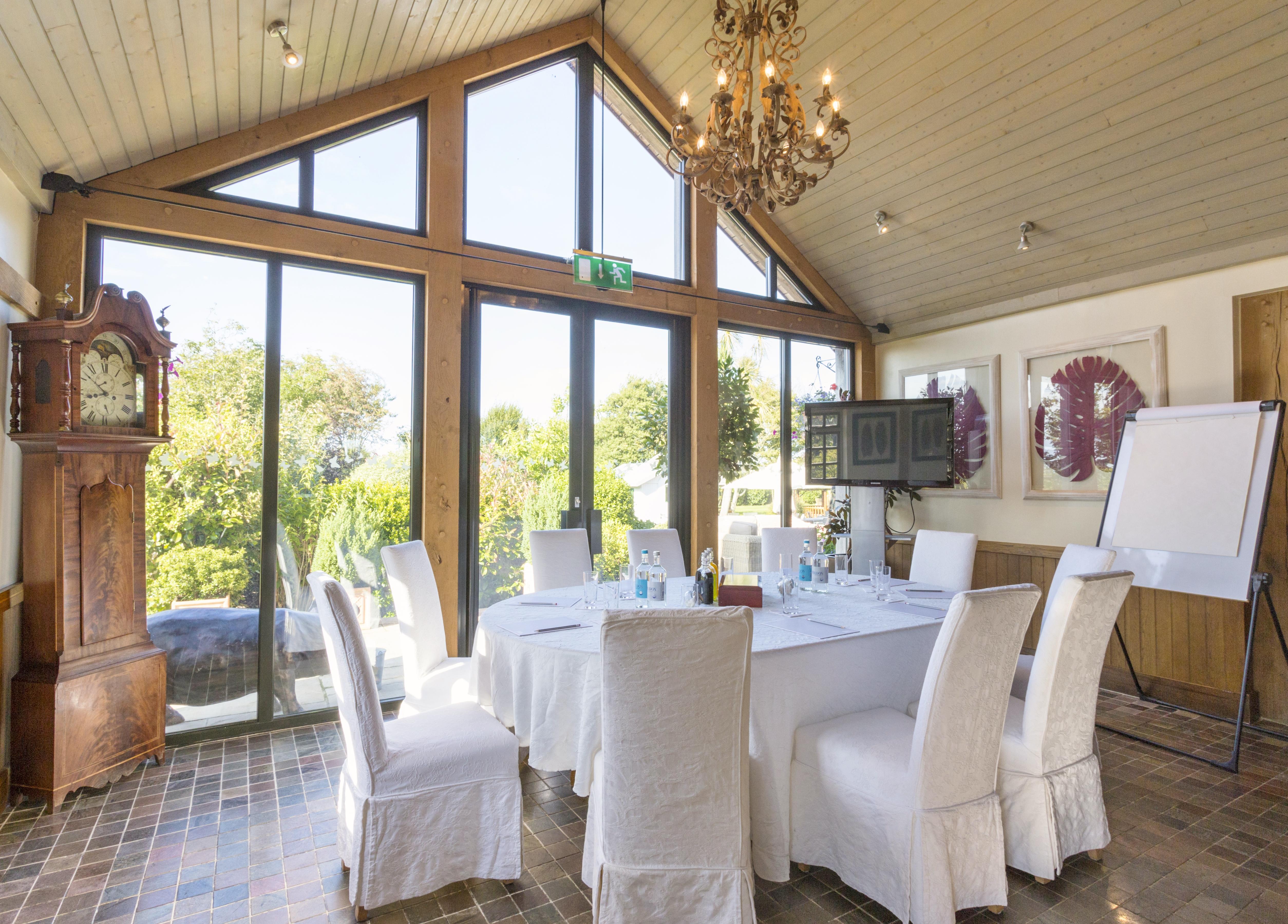 The Farmhouse Hotel And Restaurant Saint Saviour Eksteriør billede
