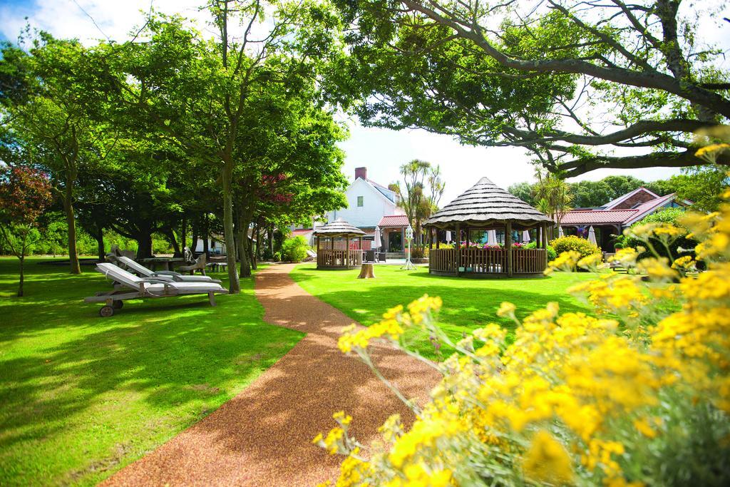 The Farmhouse Hotel And Restaurant Saint Saviour Faciliteter billede
