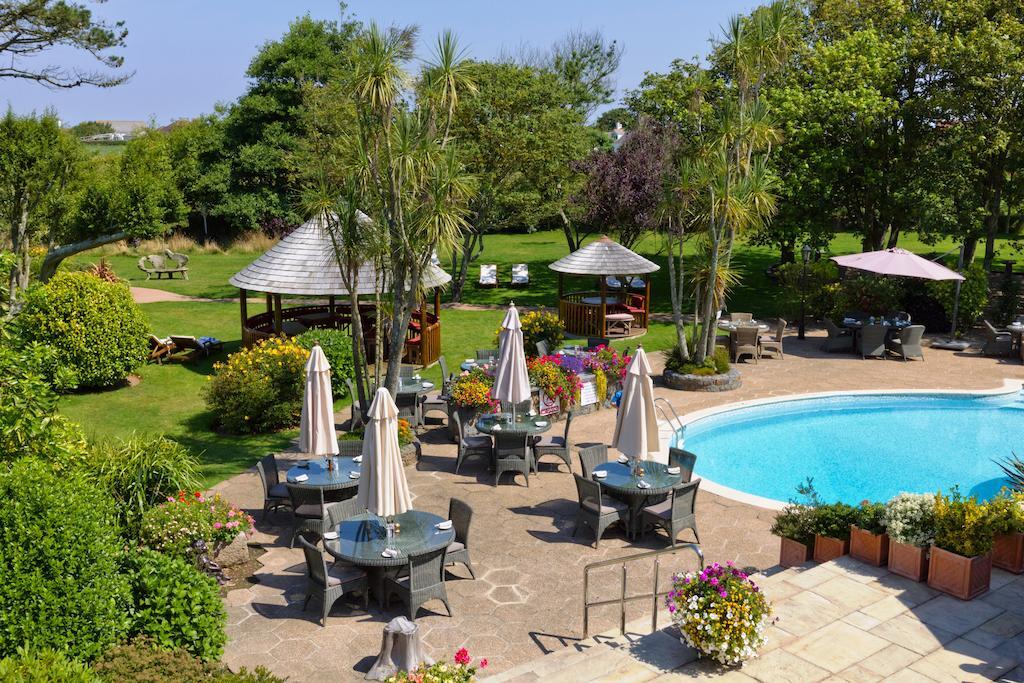 The Farmhouse Hotel And Restaurant Saint Saviour Faciliteter billede