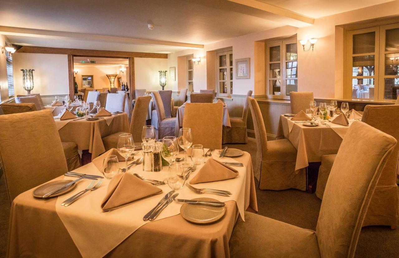 The Farmhouse Hotel And Restaurant Saint Saviour Eksteriør billede